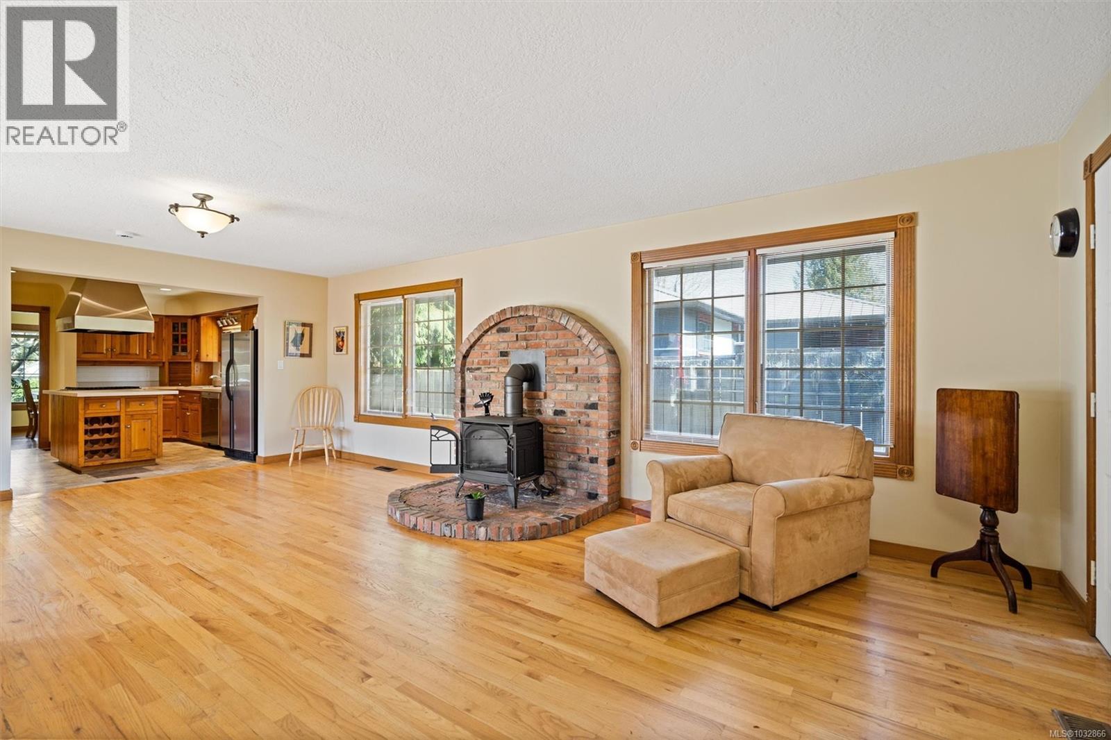 2425 Camelot Rd - 15