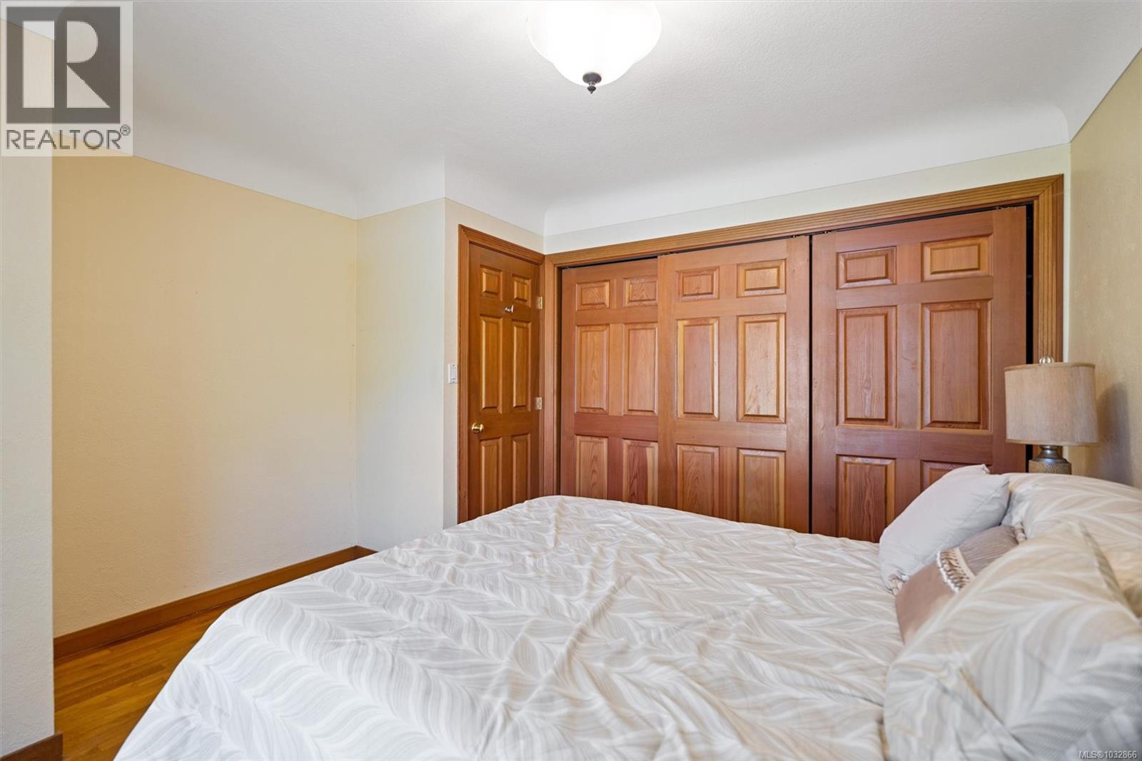 2425 Camelot Rd - 17