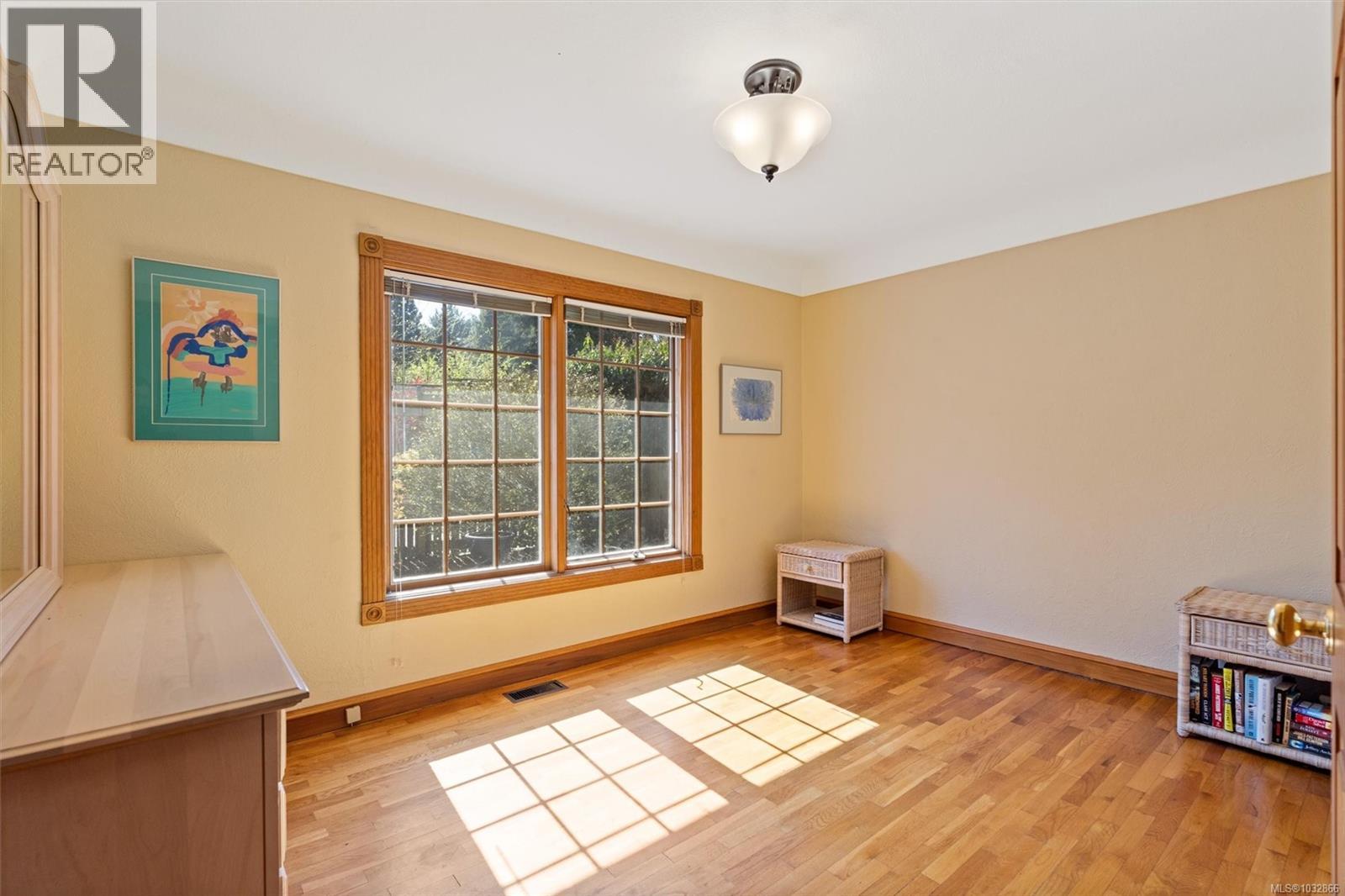 2425 Camelot Rd - 18