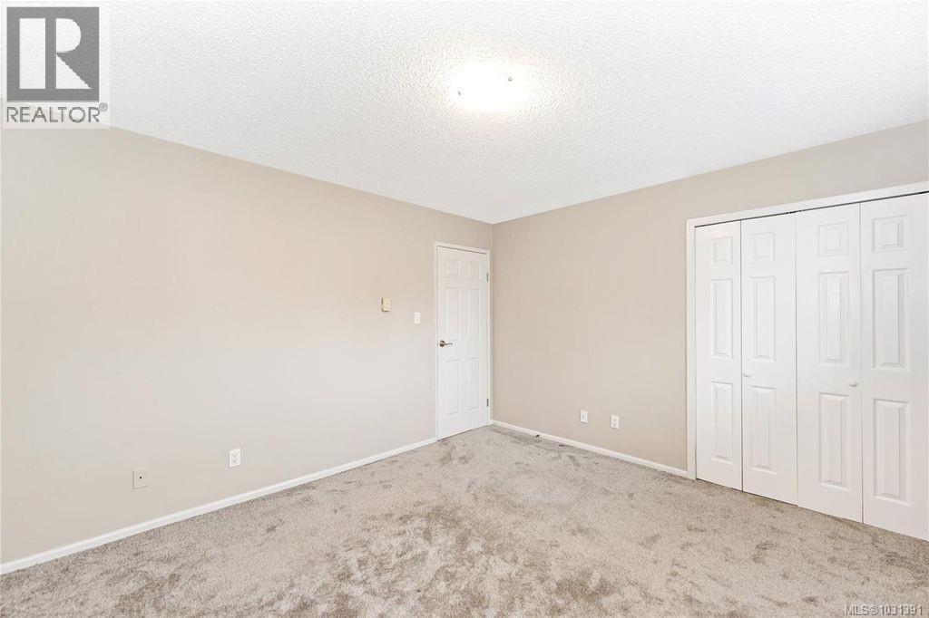 #4 1945 Lisnoe Ave - 12