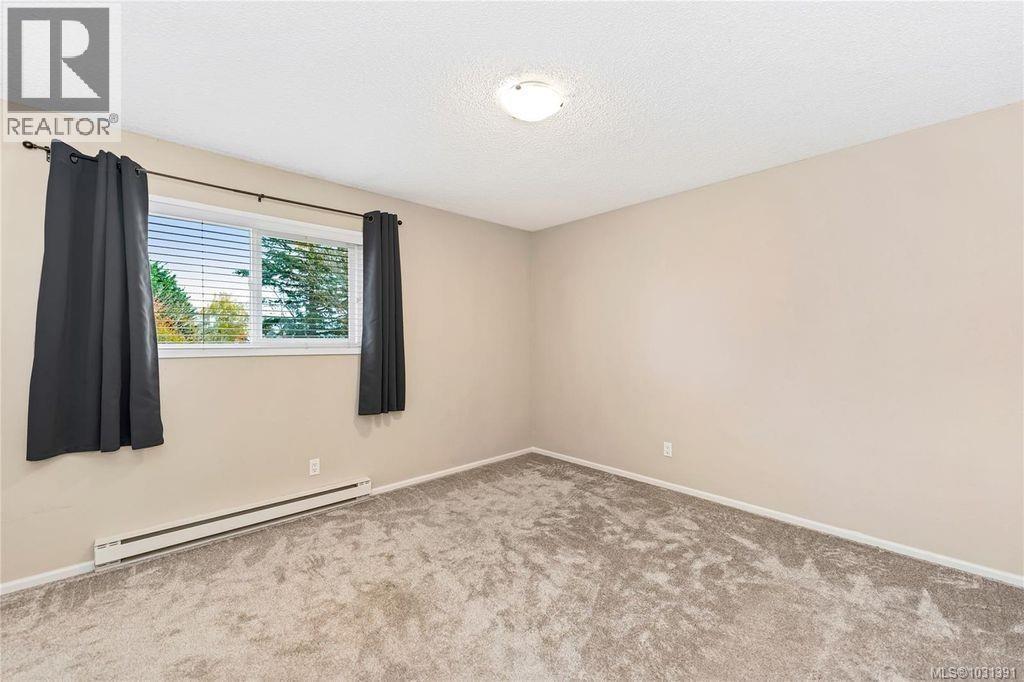 #4 1945 Lisnoe Ave - 2