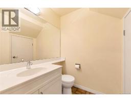 4 1945 Lisnoe Ave, Central Saanich, BC V8M1T2 Photo 28