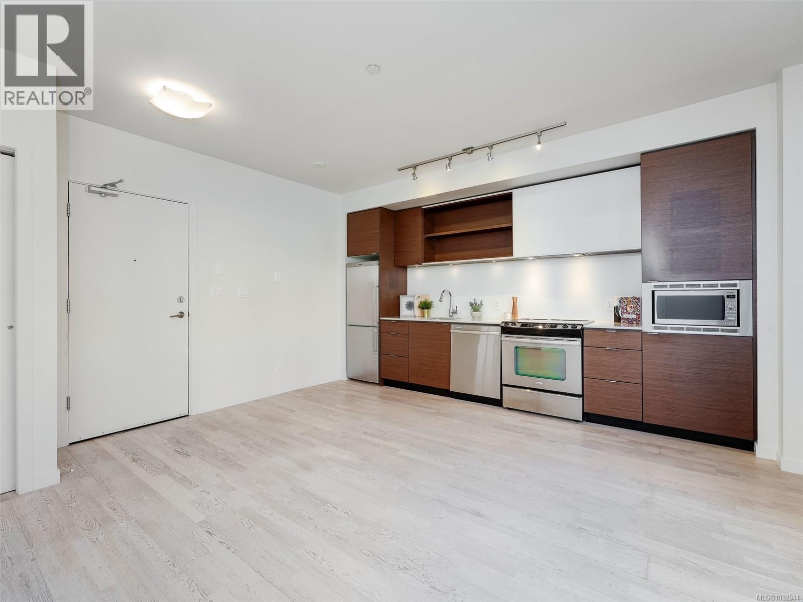 309 601 herald Street, Victoria