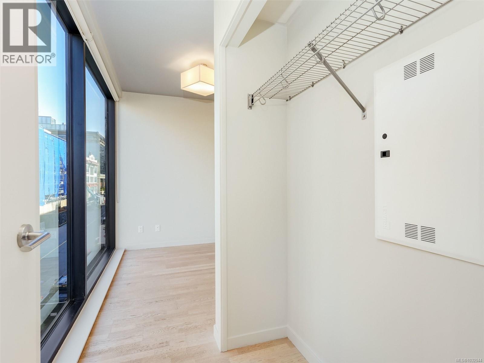 309 601 herald Street, Victoria