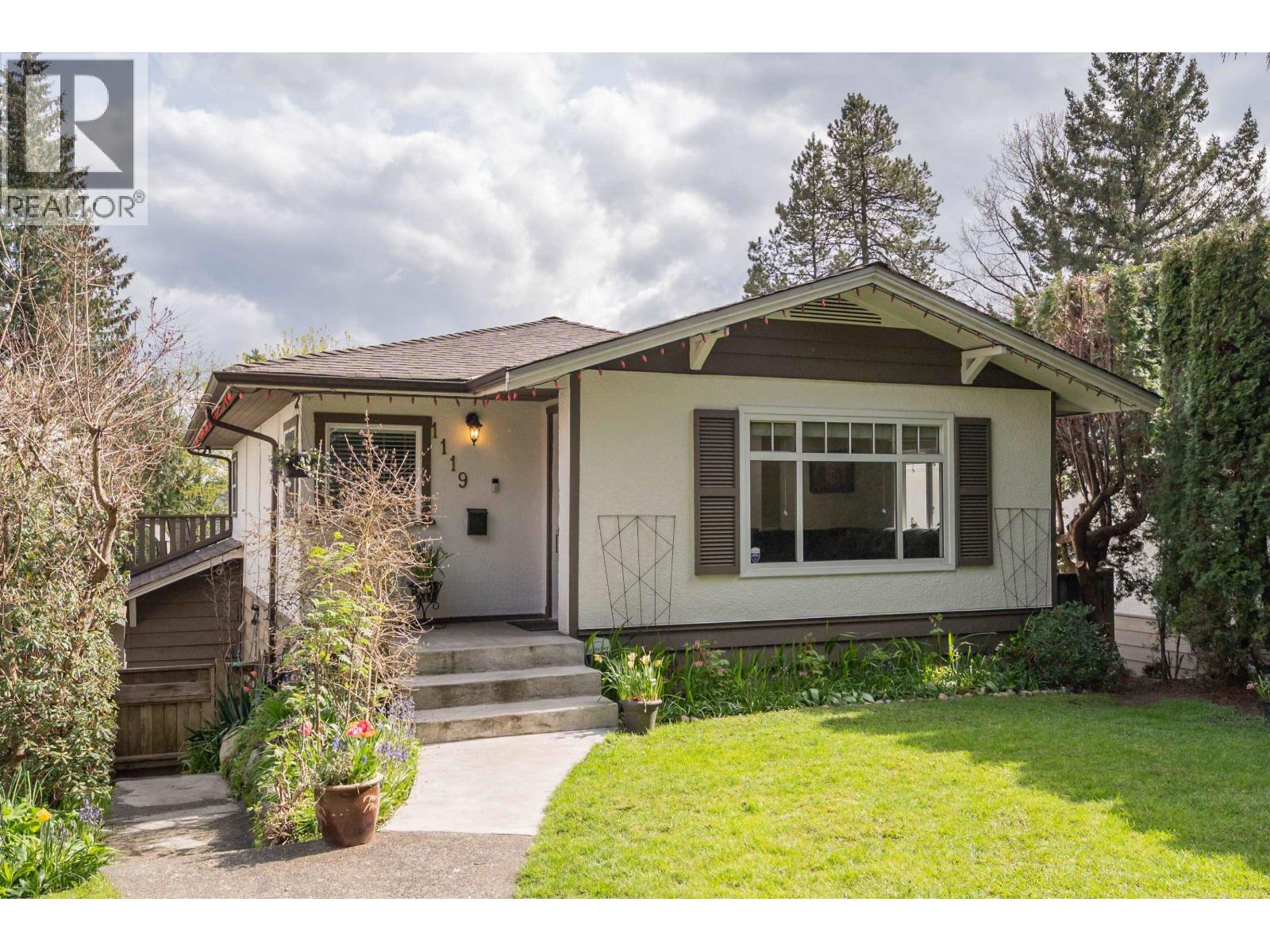 1119 CLOVERLEY STREET