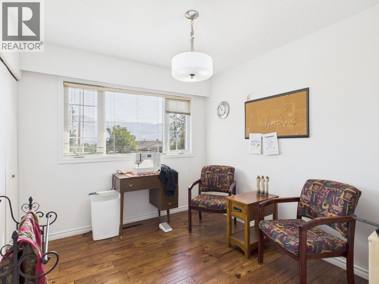  28 Finch Crescent, Osoyoos