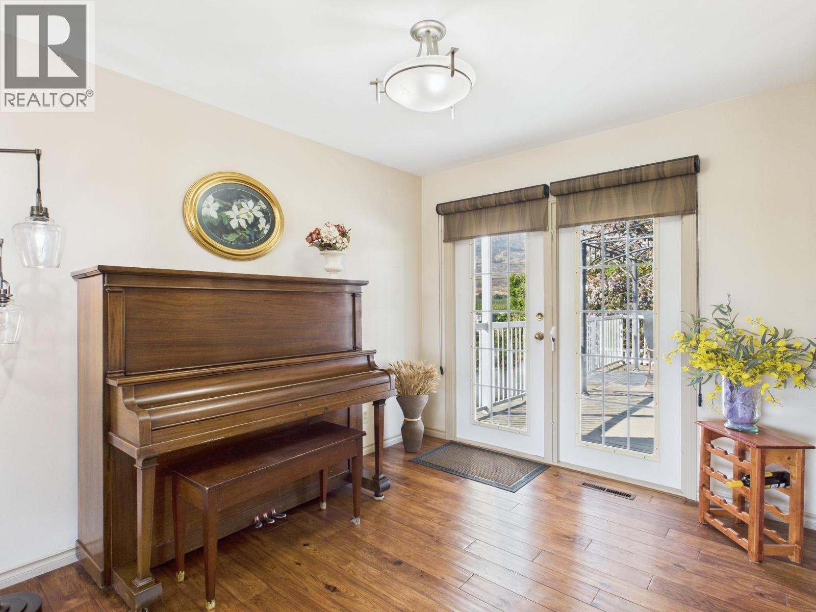  28 Finch Crescent, Osoyoos