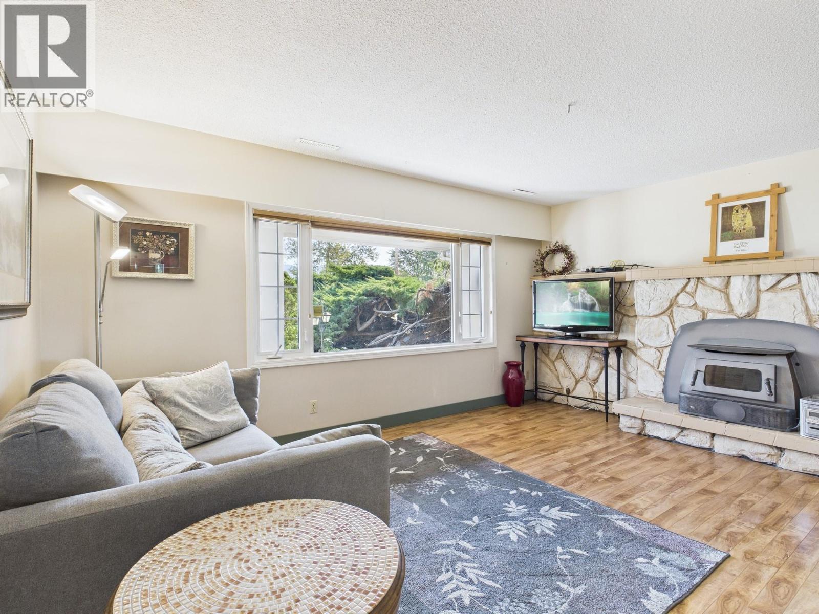  28 Finch Crescent, Osoyoos