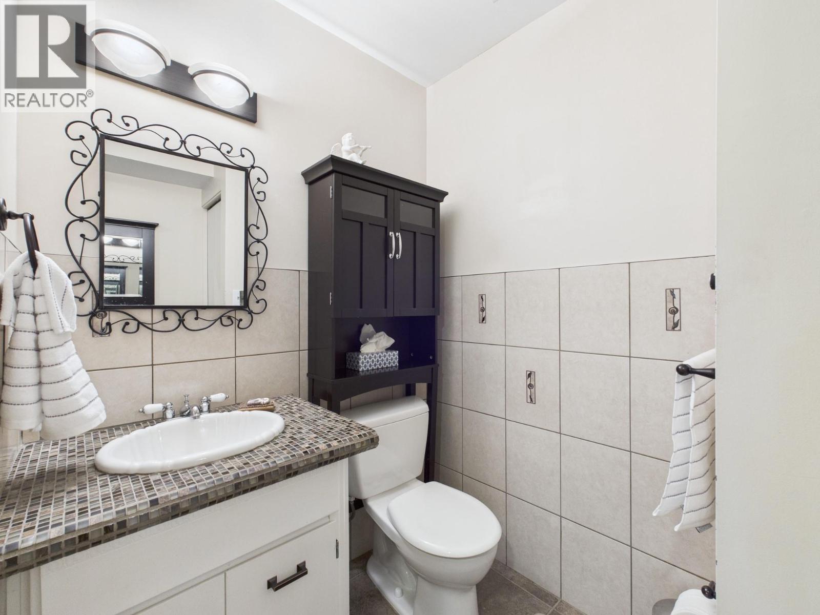  28 Finch Crescent, Osoyoos