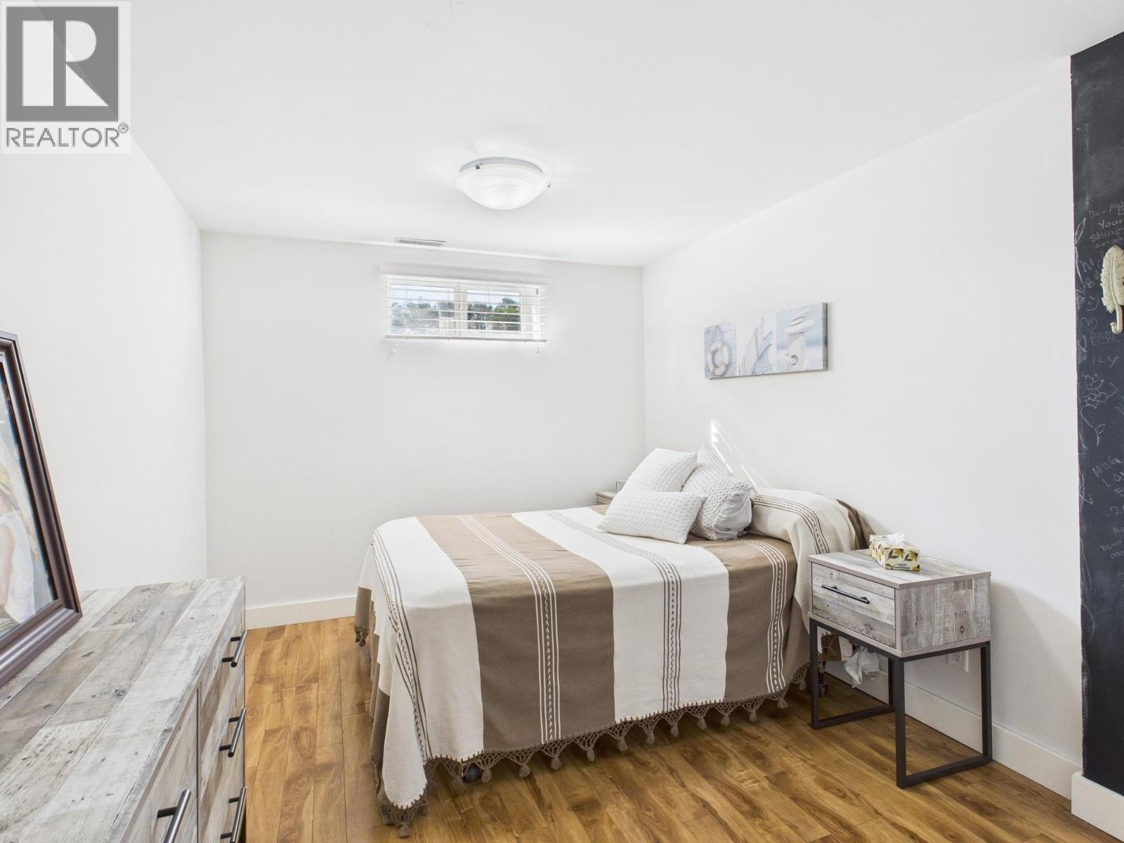  28 Finch Crescent, Osoyoos