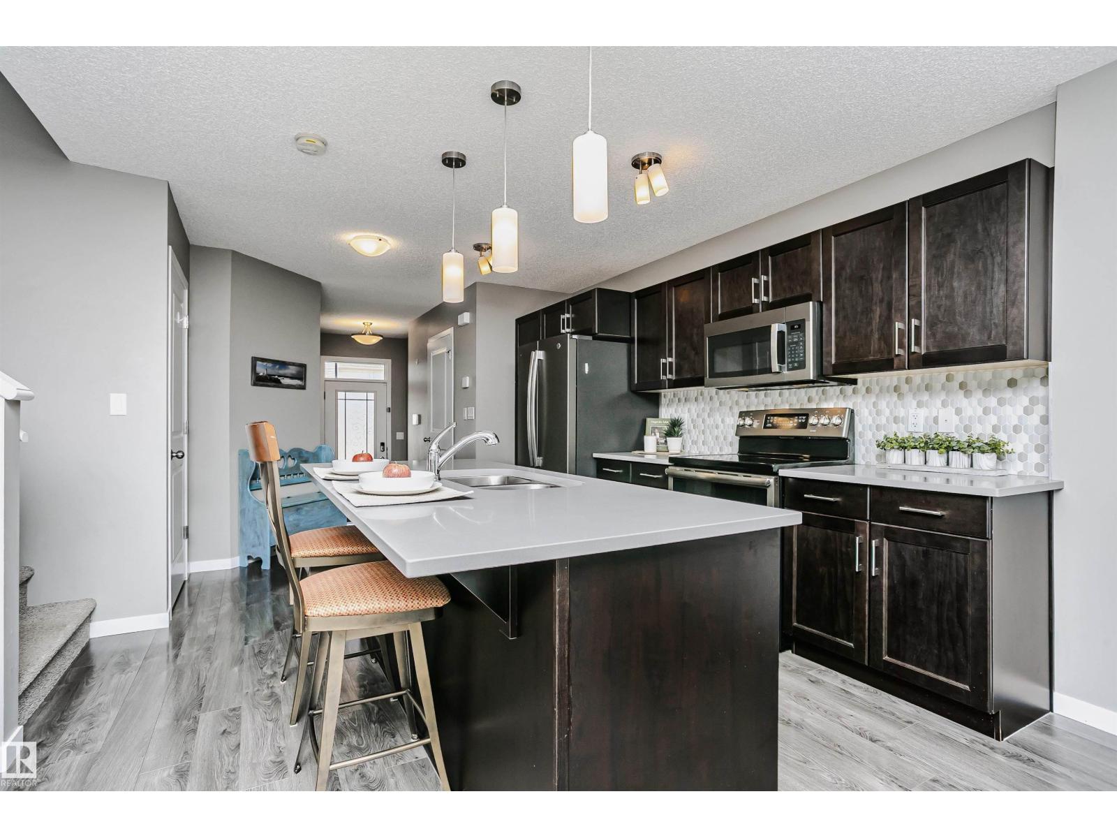 7280 Edgemont WY NW, Edmonton