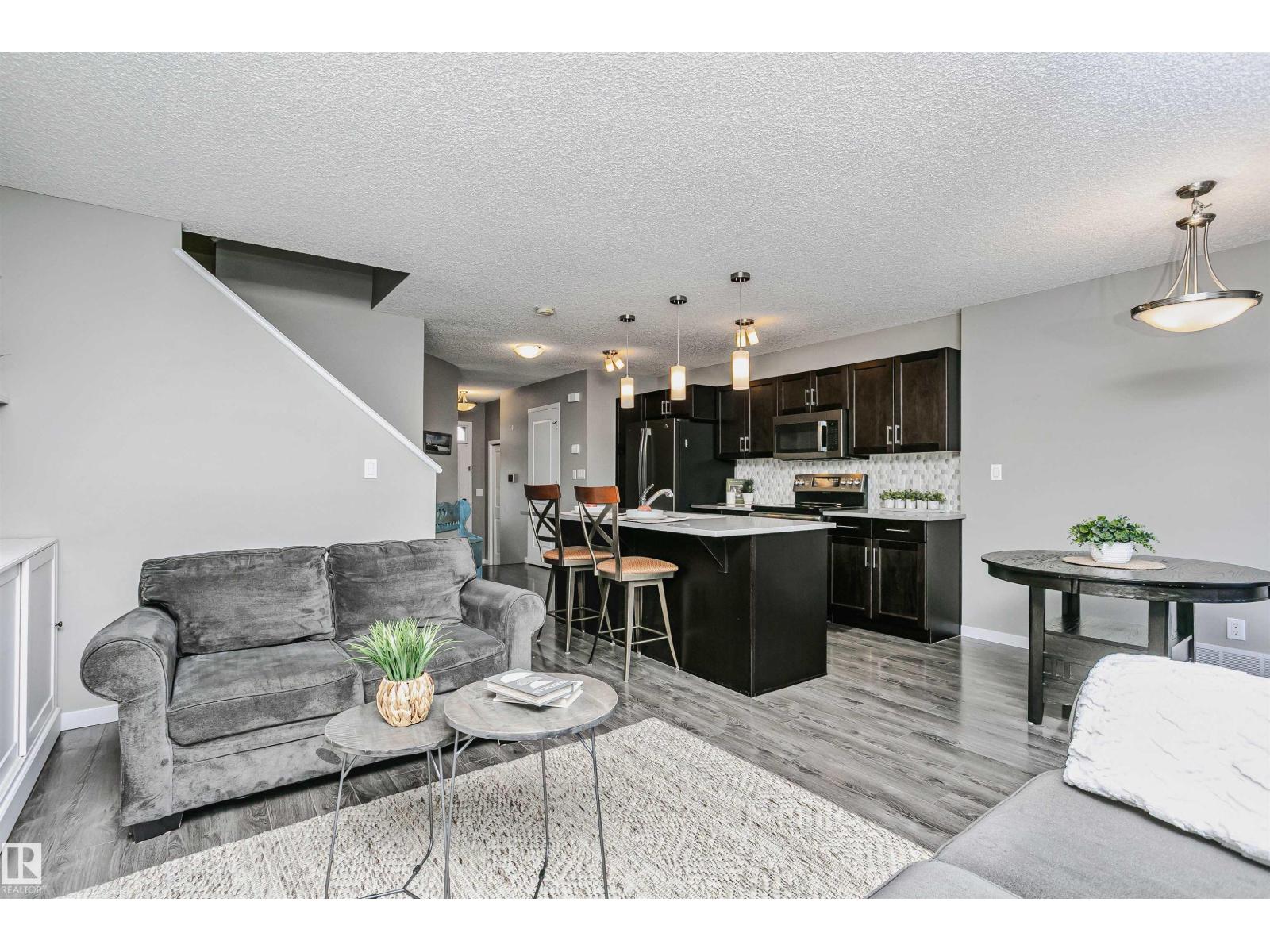 7280 Edgemont WY NW, Edmonton