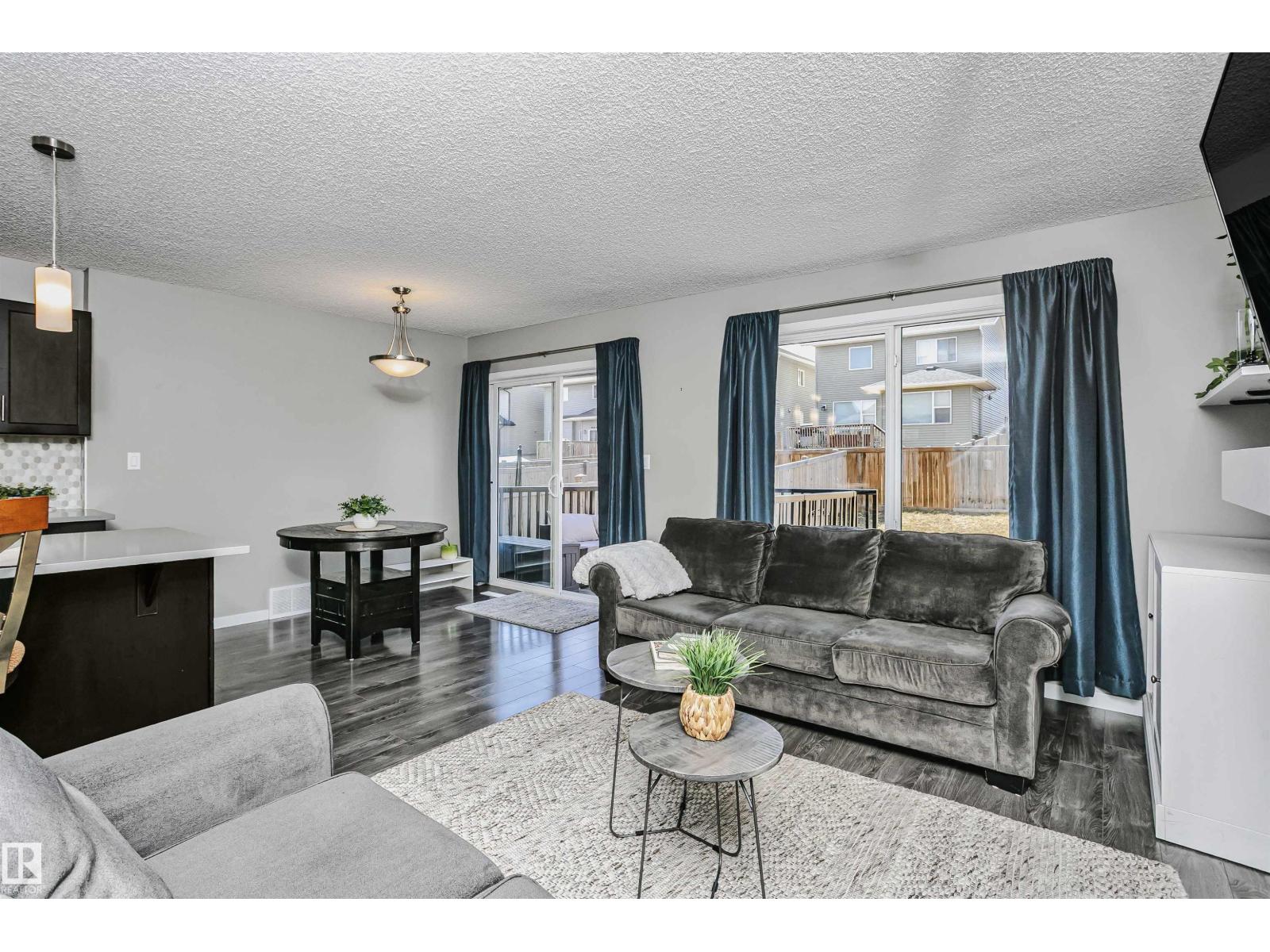 7280 Edgemont WY NW, Edmonton