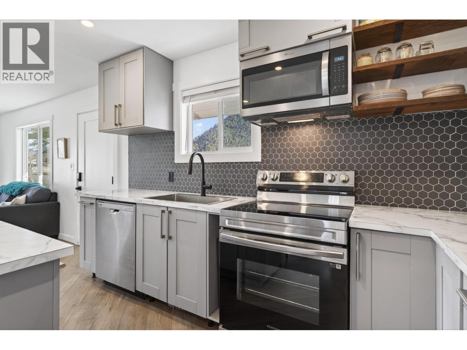 2205 COYLE Road - 13