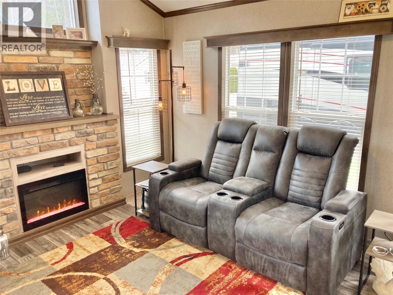 #50 321 Copper Avenue N - 14