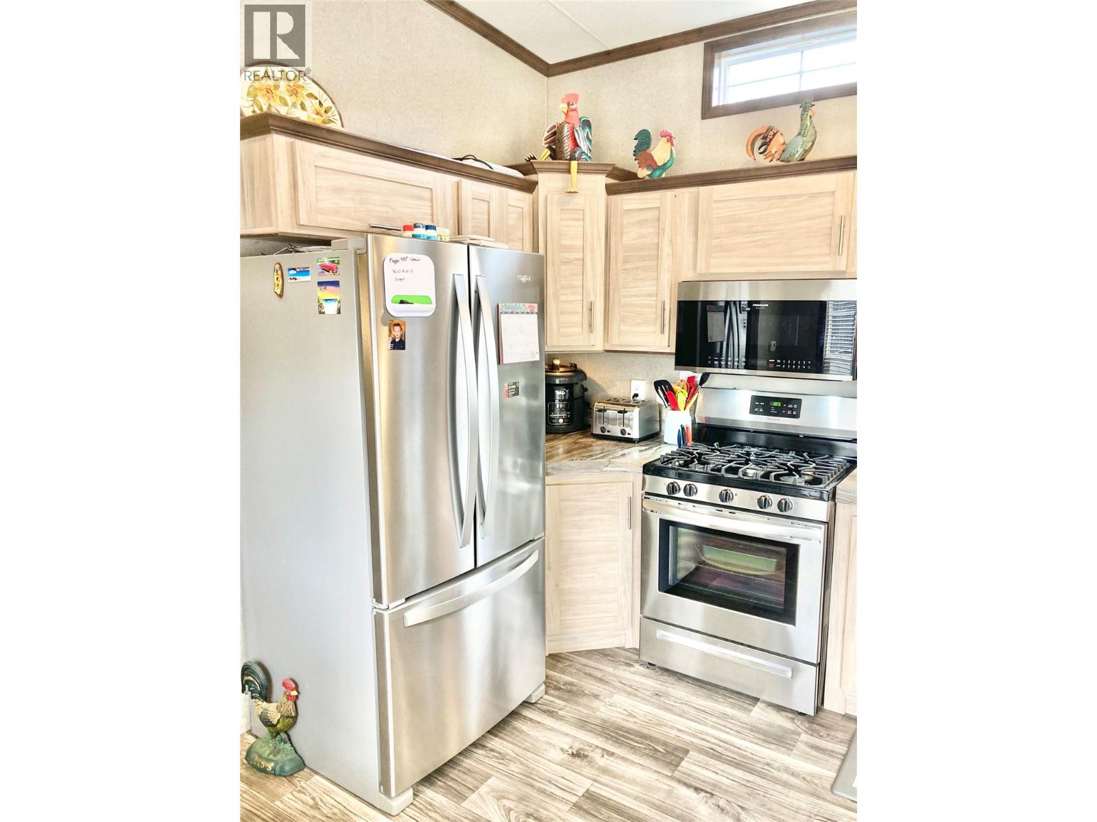 #50 321 Copper Avenue N - 9