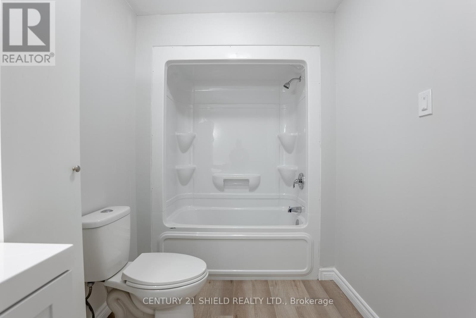 7 WILLIAM STREET — photo 15