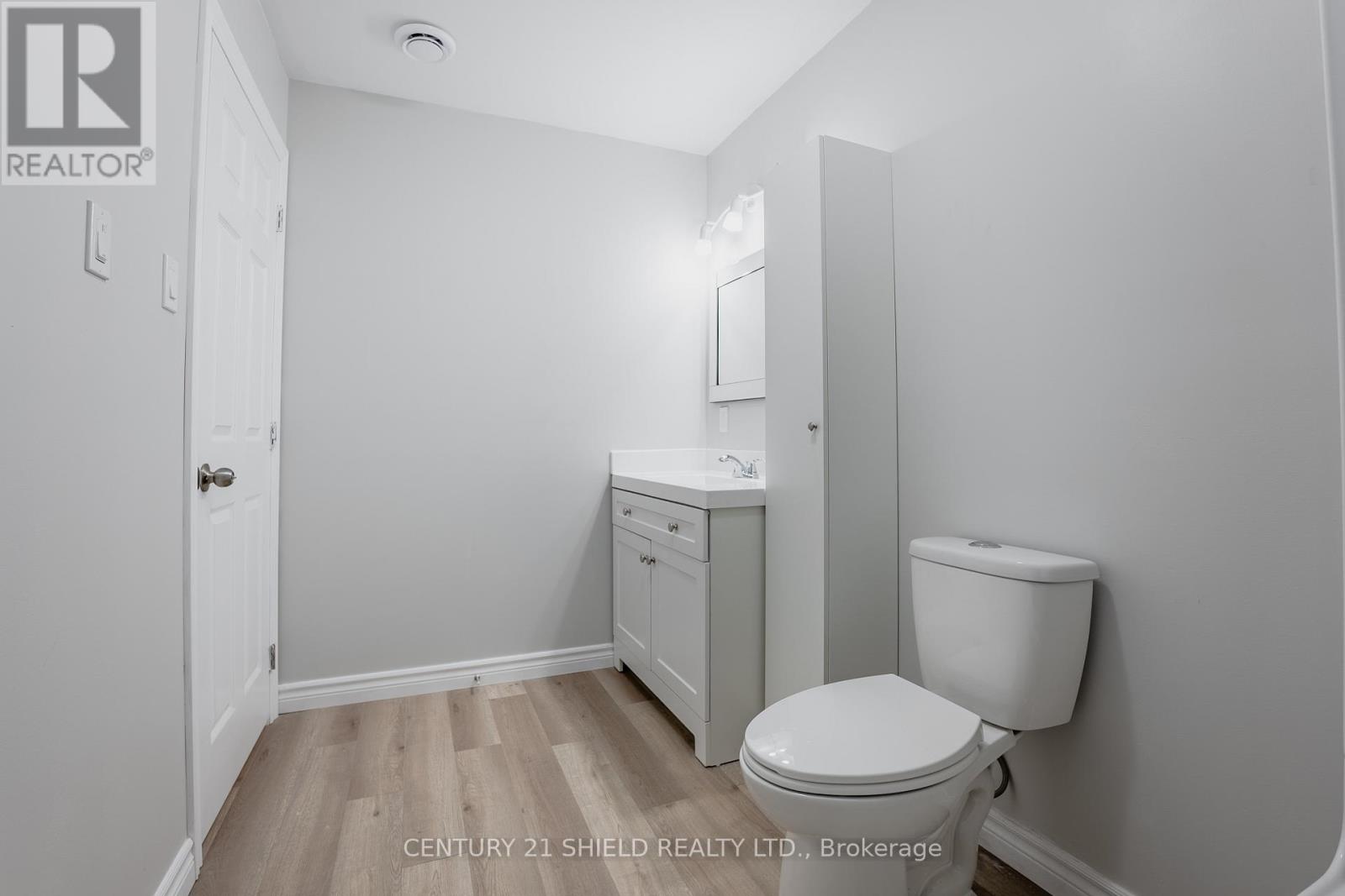 7 WILLIAM STREET — photo 17