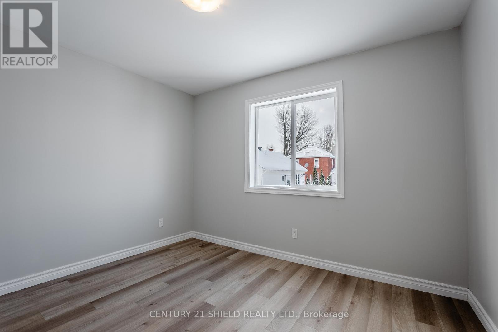 7 WILLIAM STREET — photo 18
