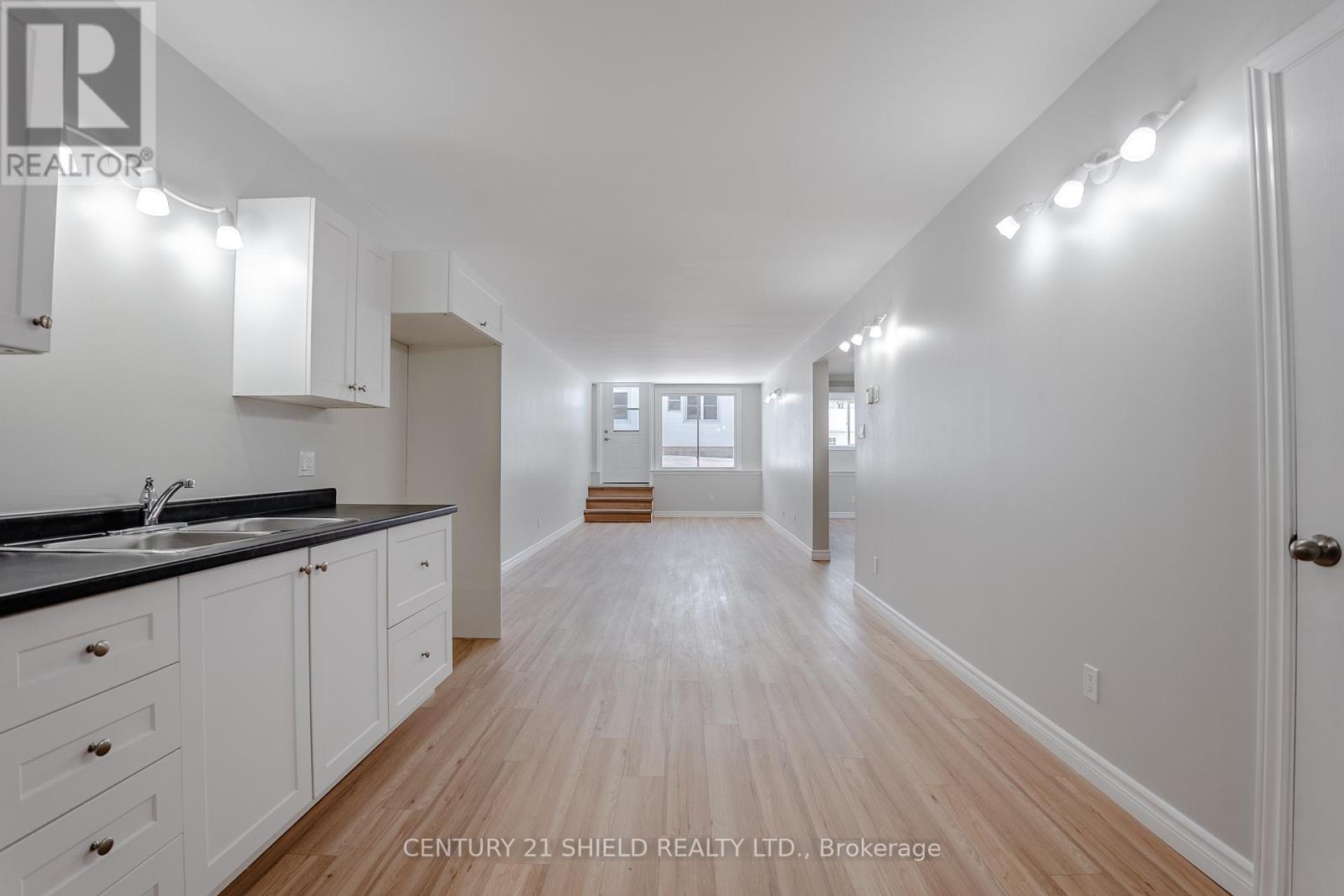 7 WILLIAM STREET — photo 30