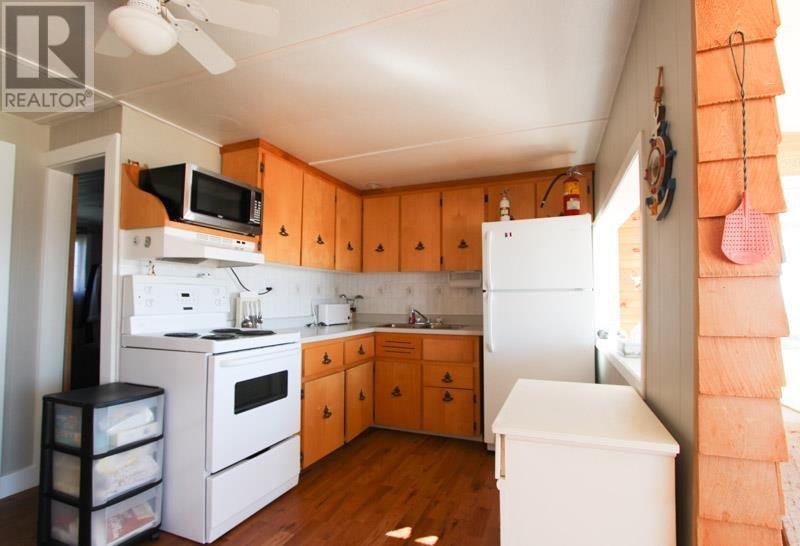 7 Edouard Court - photo 2