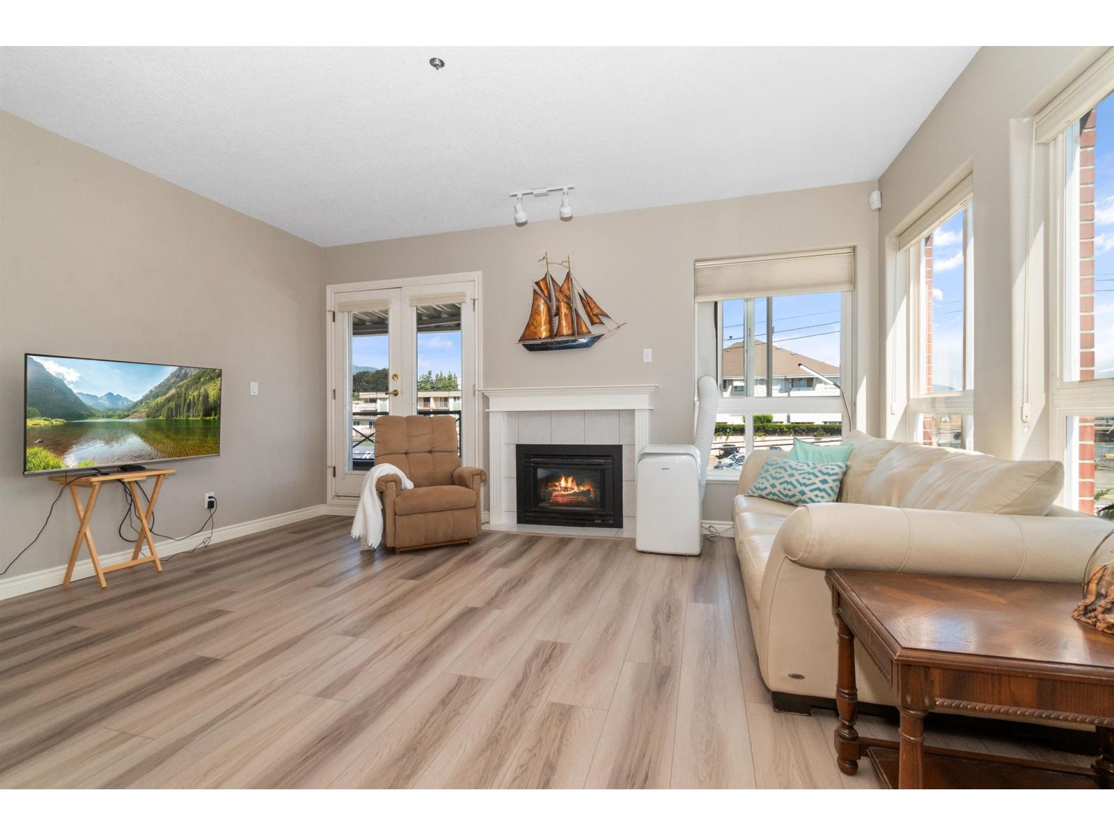 201 45734 PATTEN AVENUE, Chilliwack Downtown - photo 4