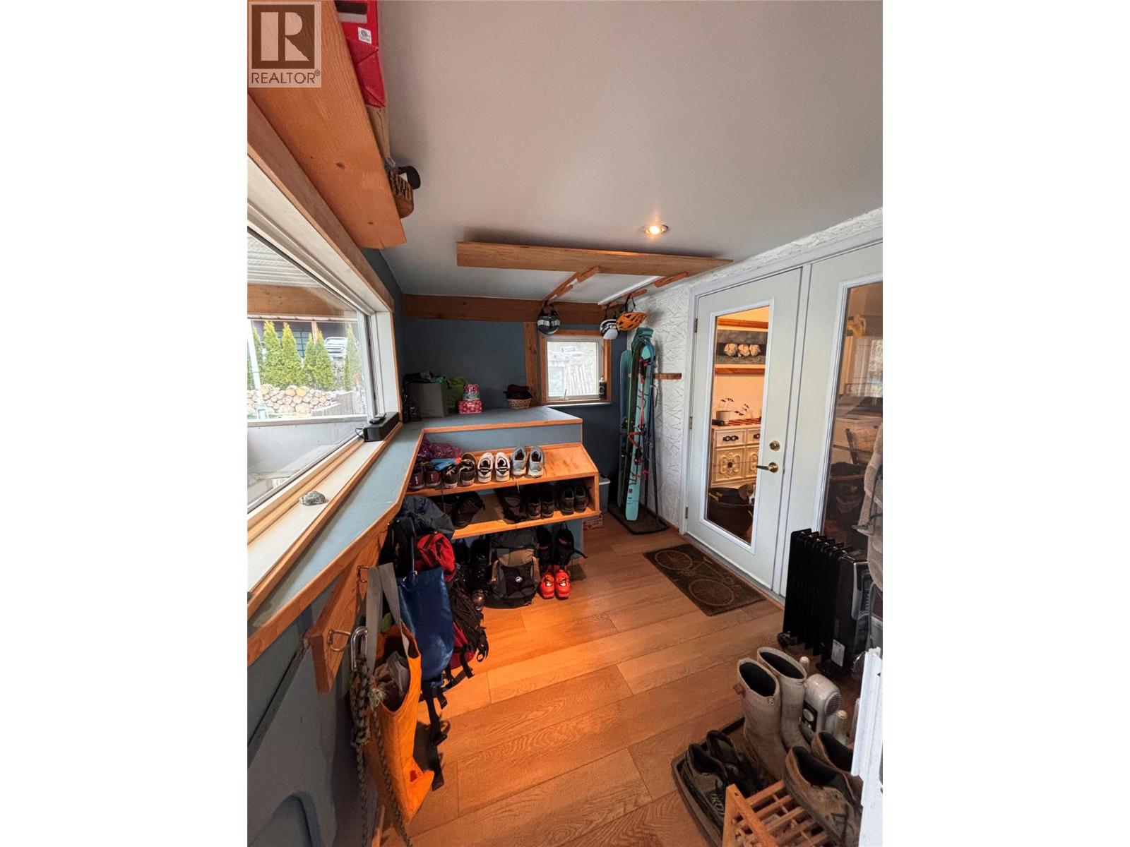 1730 Kootenay Avenue - 19