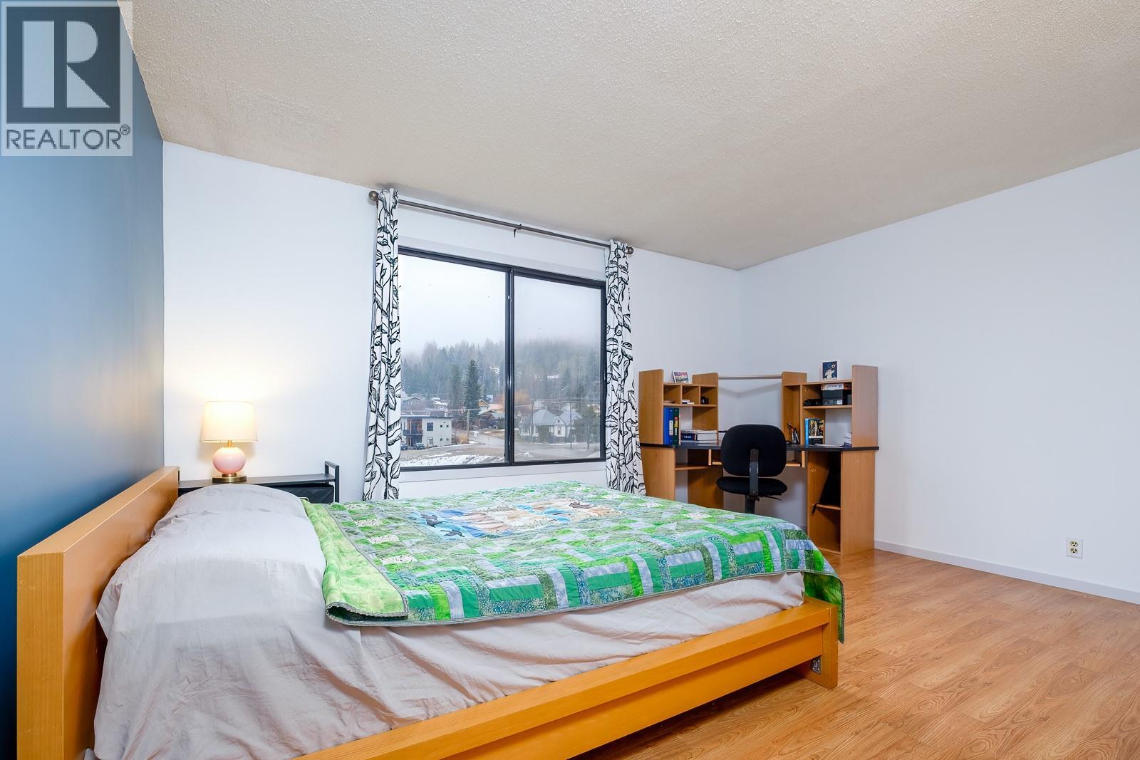 1730 Kootenay Avenue - 16