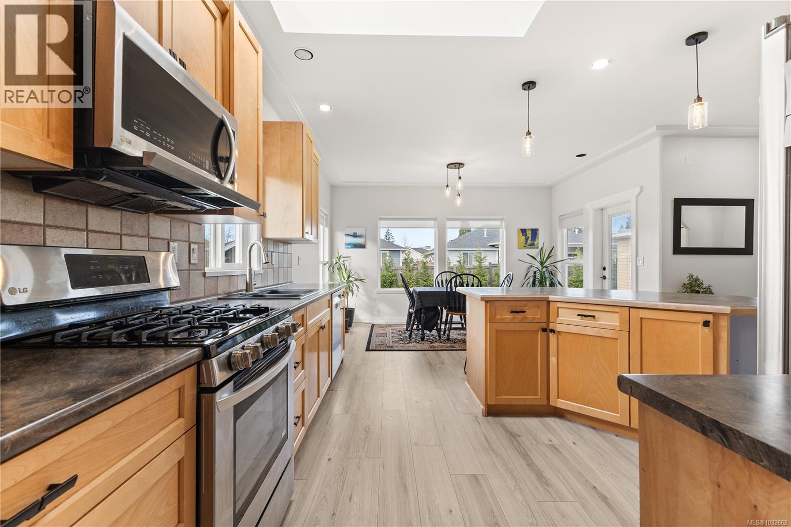 2180 Forest Grove Dr - 8