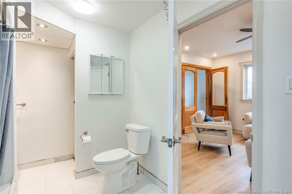 771 Bay Street - 16