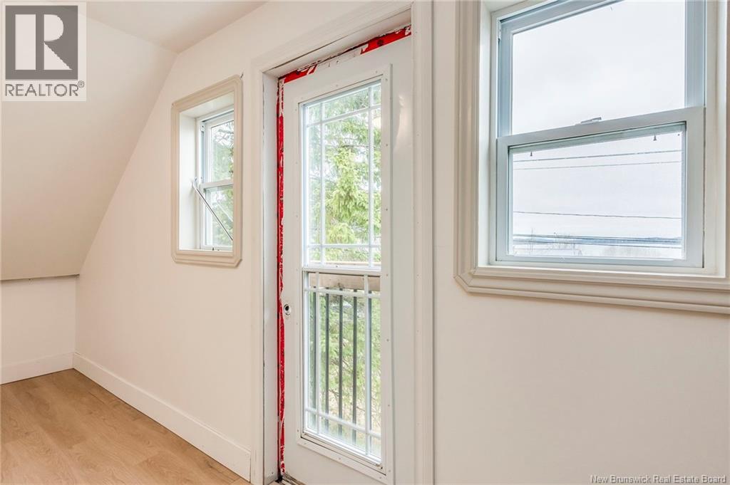 771 Bay Street - 31