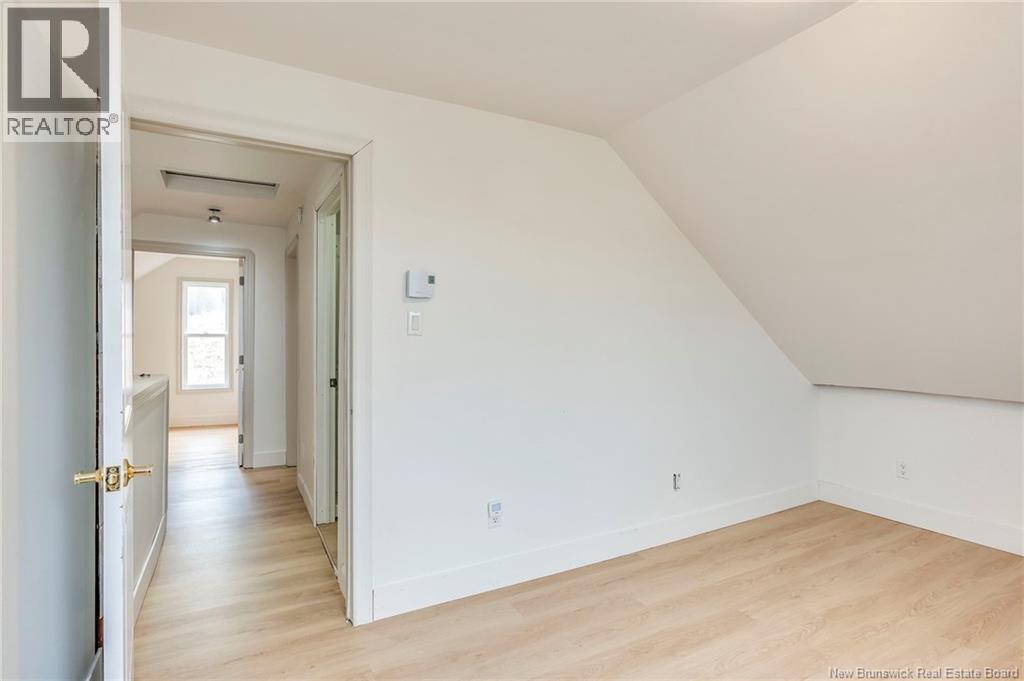 771 Bay Street - 34