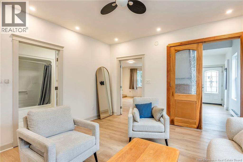 771 Bay Street - 8