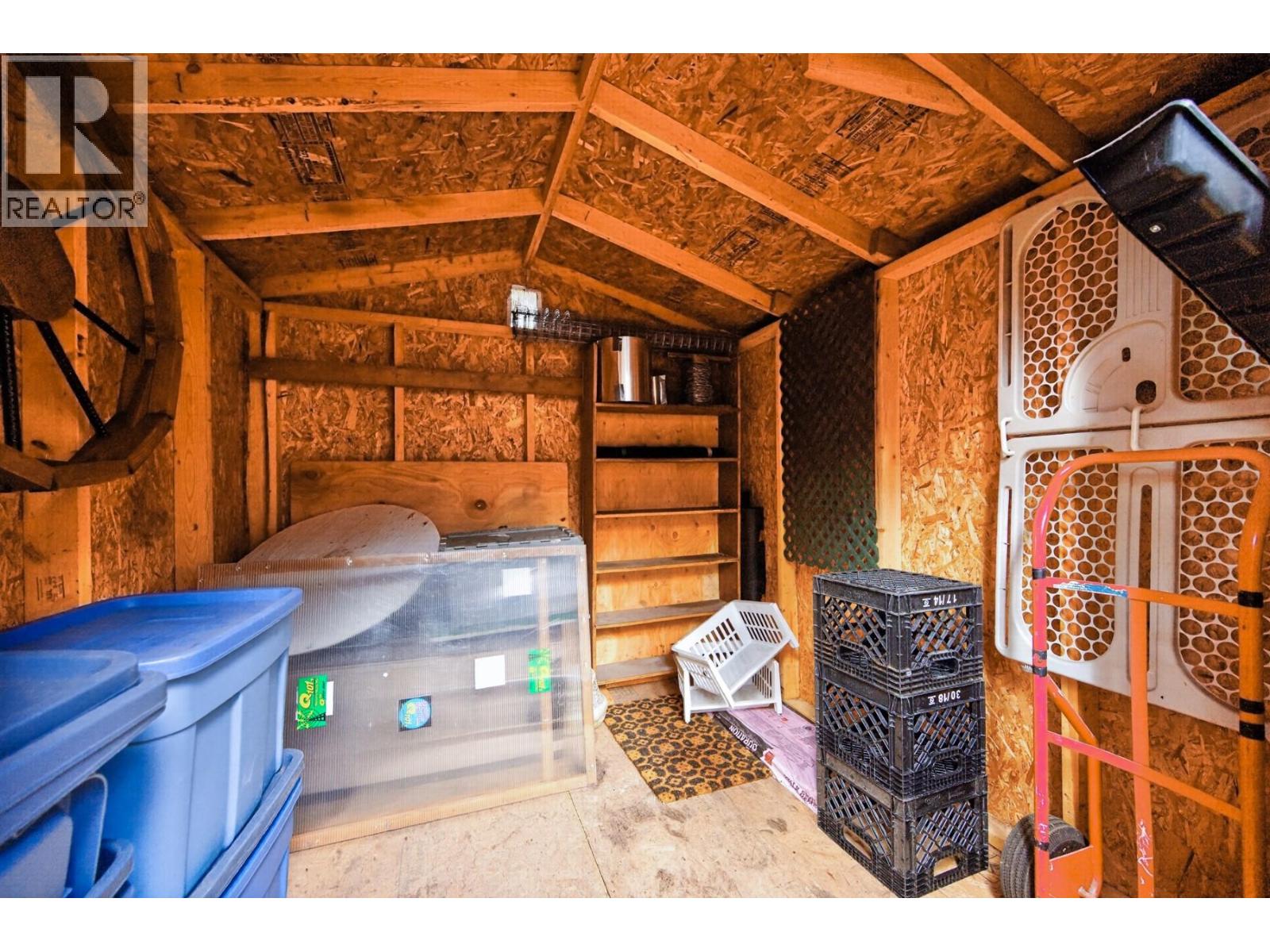 4472 IRON MOUNTAIN Road, Merritt