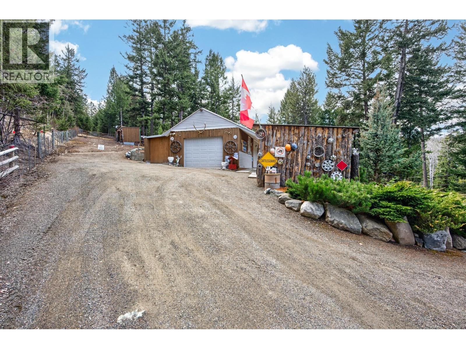 4472 IRON MOUNTAIN Road, Merritt