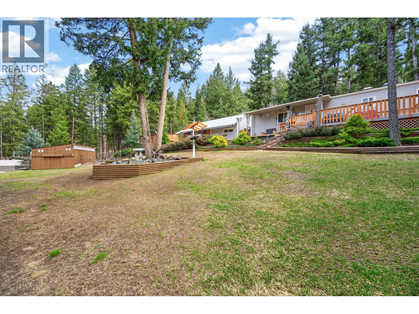 4472 IRON MOUNTAIN Road, Merritt