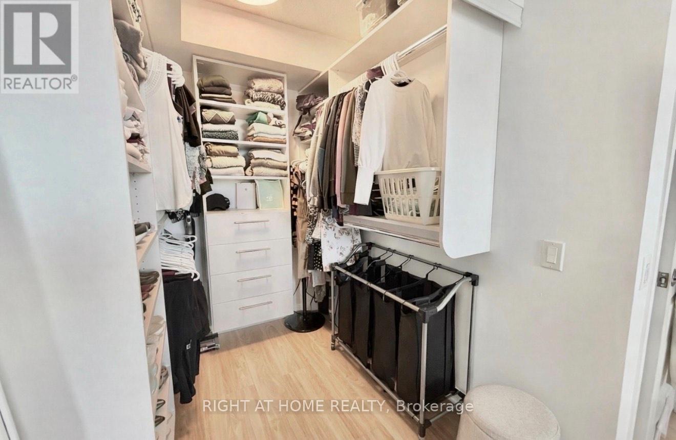#622 650 LAWRENCE AVENUE W - 17