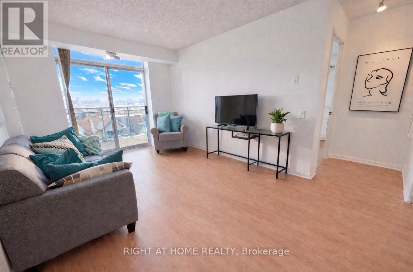 #622 650 LAWRENCE AVENUE W - 5