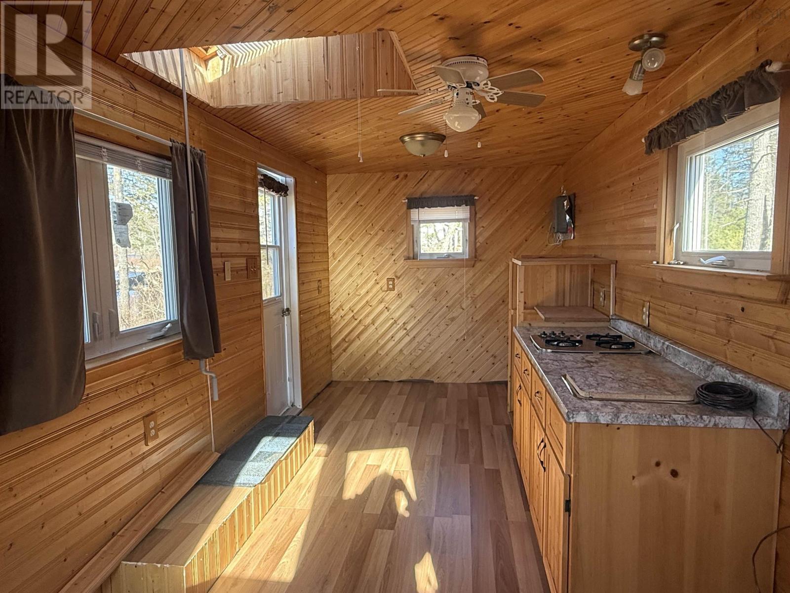 Property 30 of 32 of 225 Hemlock Haven