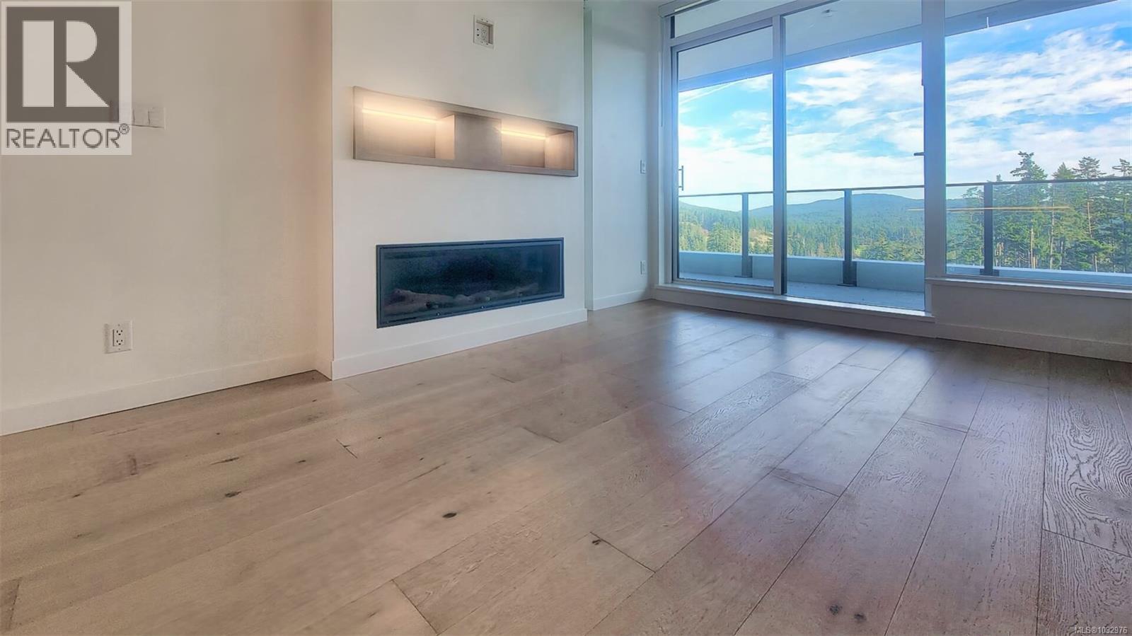 808 2000 Hannington Road, Langford