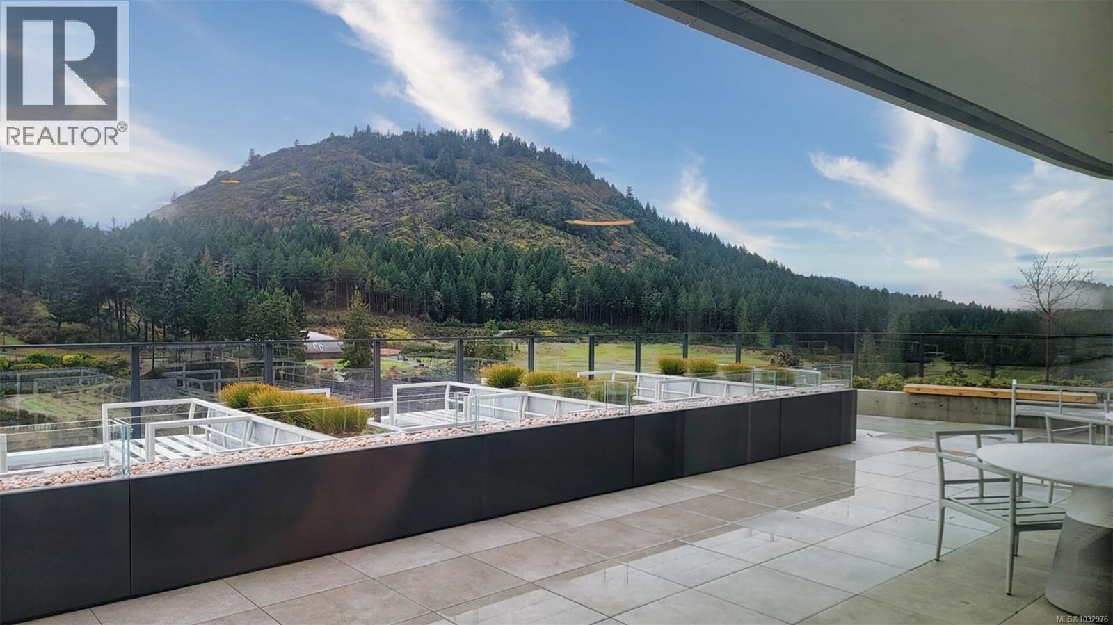 808 2000 Hannington Road, Langford