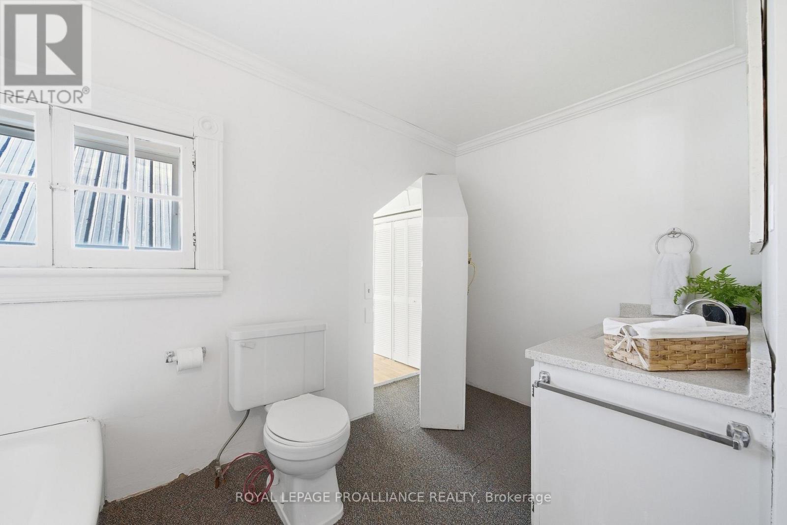Unit 1 5 Piece Ensuite