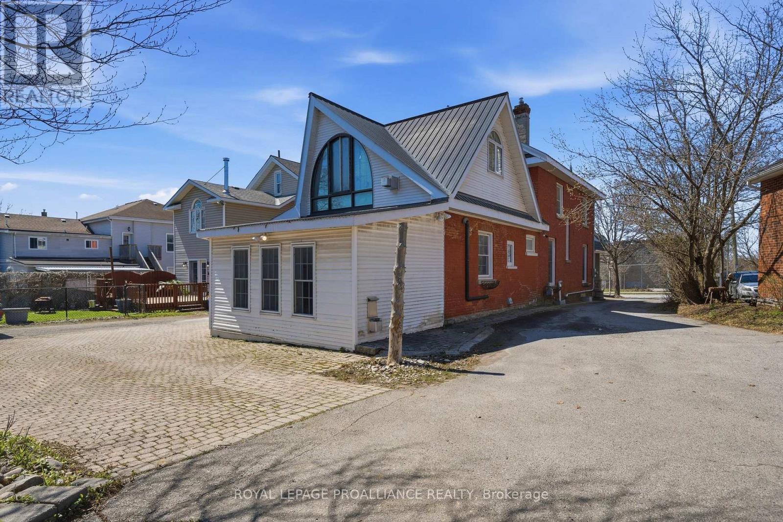 287 JOHN STREET — photo 25