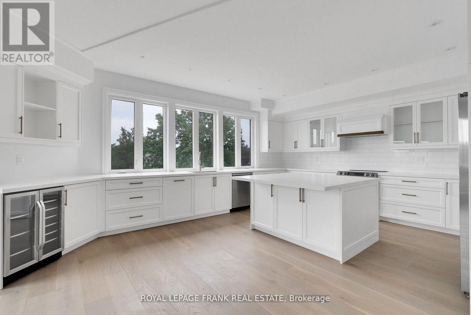 42 POND STREET - Image 10