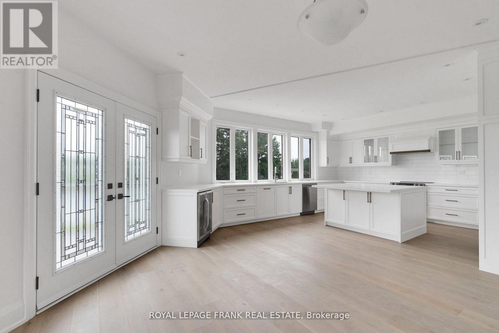 42 POND STREET - Image 11