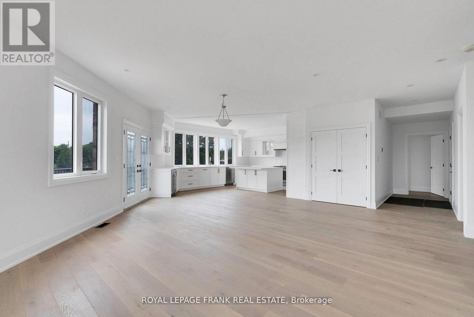 42 POND STREET - Image 9