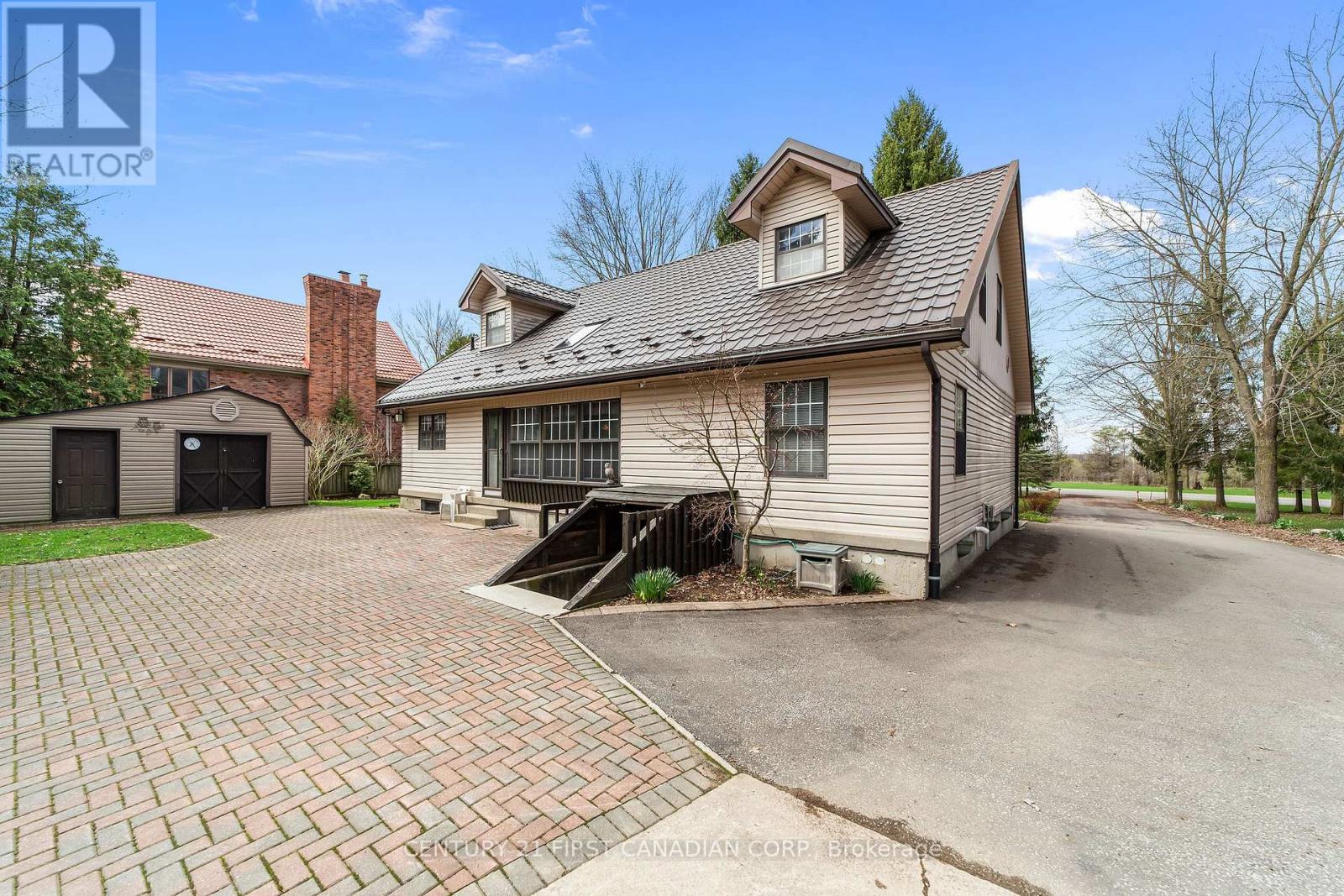 33396 QUEEN STREET Property Photo