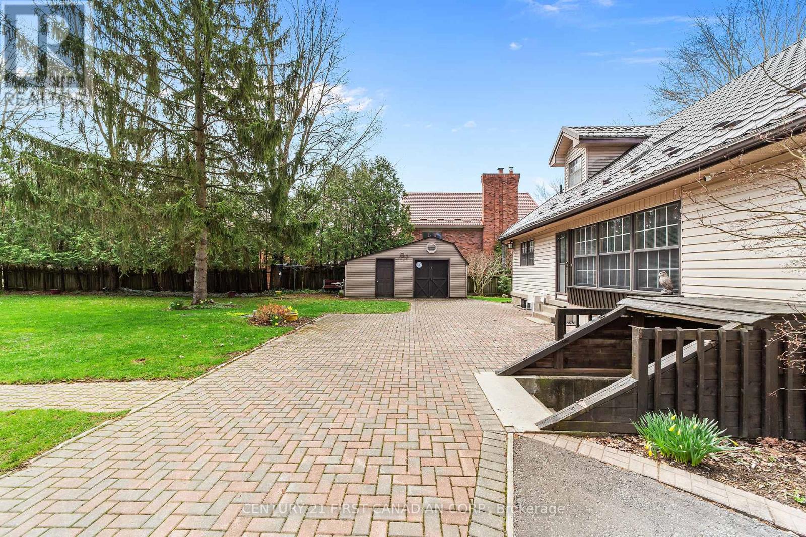 33396 QUEEN STREET Property Photo