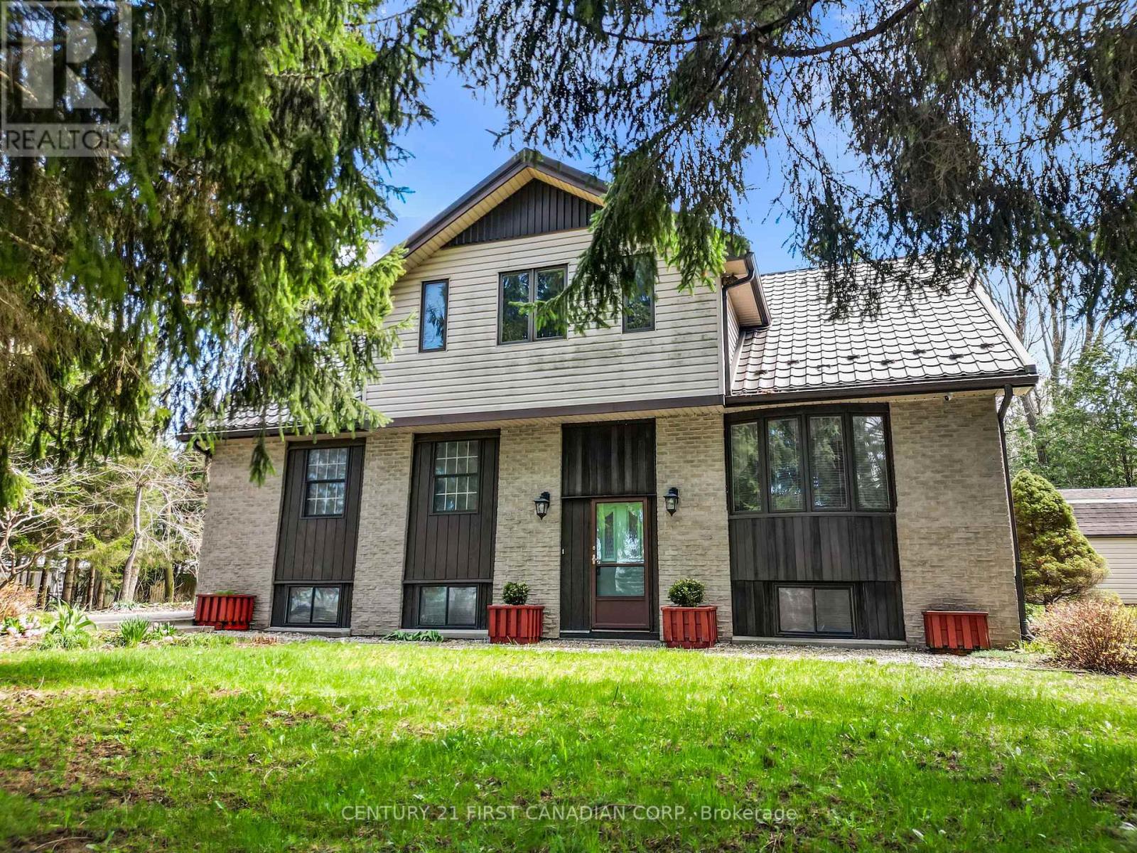 33396 QUEEN STREET Property Photo