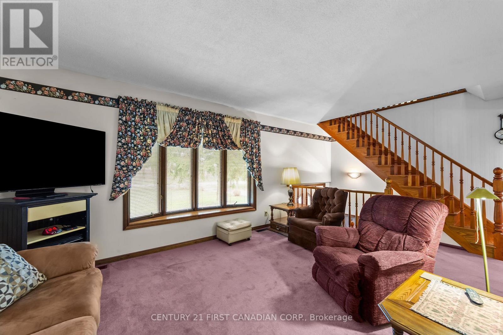 33396 QUEEN STREET Property Photo